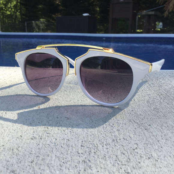 COALE Accessories - [[OFFERS WELCOME]] Stylish Metal Matching Design